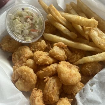 Harry's Old Place - Lunch portion Fried Shrimp 'Basket' - Seafood Near Me - Winter Haven, Florida Harry's Old Place - Lunch portion Fried Shrimp 'Basket' - Seafood Near Me - Winter Haven, Florida
