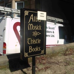 Thistle Books - Sign on Otago St leading the way!