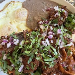 Chilaquiles birria