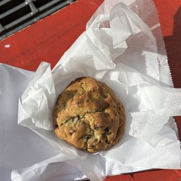 Chocolate Chip Cookie
