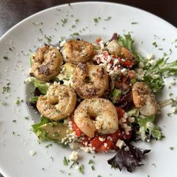 House salad with sautéed shrimp