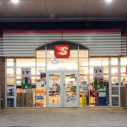 Speedway - Entrance