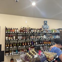 Twisted Spur Liquor