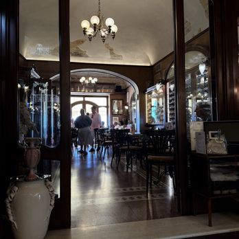 Poliziano - Dining area with veranda overlooking the countryside - Cafes Near Me - Montepulciano, SI