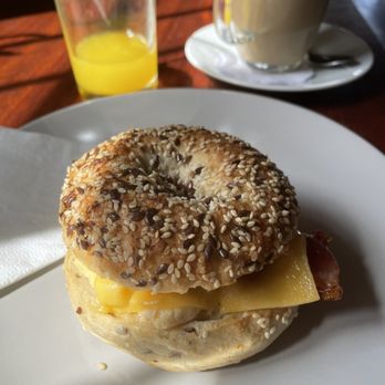 Bagelmama - Cafes Near Me - Kraków, Massachusetts