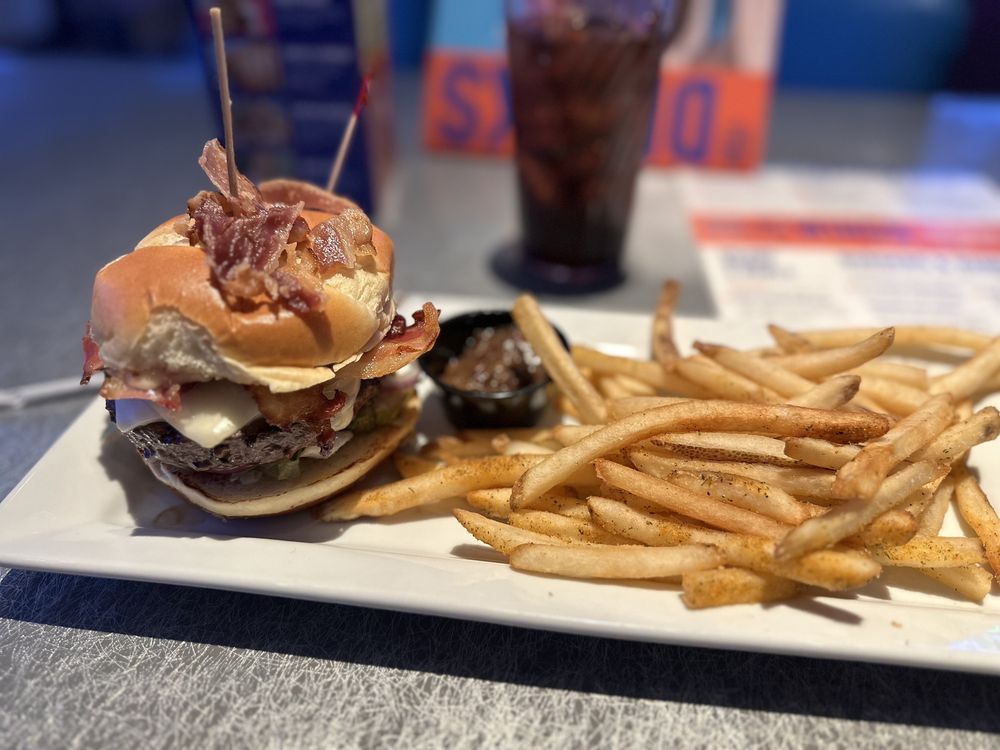 Dave & Buster's Rosemont