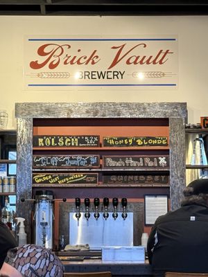 Brick Vault Brewery and Barbecue-Marathon by null
