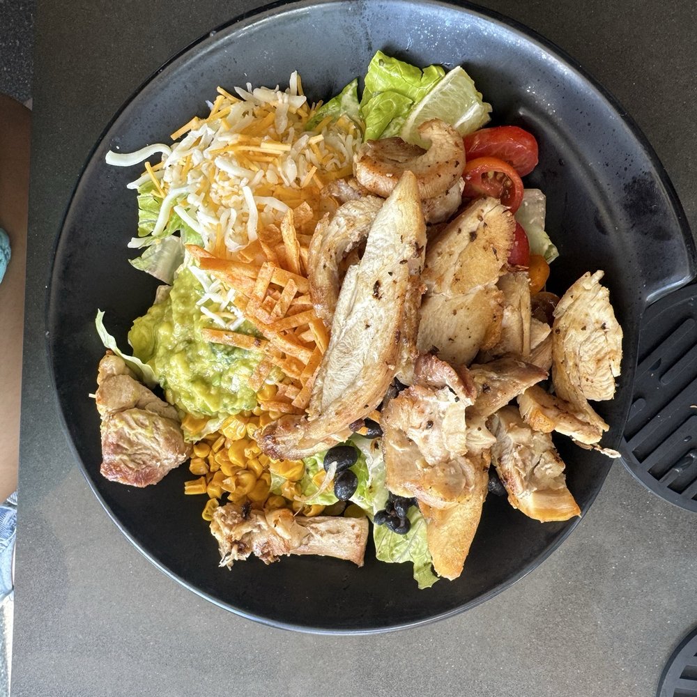 Coco Deck - Southwest chicken salad - Mexican Near Me - Lahaina, Hawaii