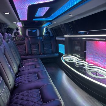 VIP Limo Service - The interior of this awesome car - Limos Near Me - Fort Myers, Florida VIP Limo Service - The interior of this awesome car - Limos Near Me - Fort Myers, Florida
