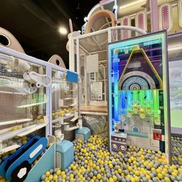 Ball pit with a slide and an air machine thingy Ball pit with a slide and an air machine thingy