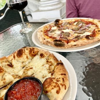 Penzo Pizza - Mikey Meatball pizza and Cheezy Neapolitan bread, outdoor veranda - Pop-Up Restaurants Near Me - Montpelier, Vermont Penzo Pizza - Mikey Meatball pizza and Cheezy Neapolitan bread, outdoor veranda - Pop-Up Restaurants Near Me - Montpelier, Vermont