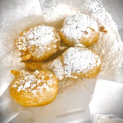 Lizzy’s Sweet Shoppe - Our delicious golden deep fried Oreos!