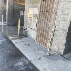 El Monte Carwash - Thought I was getting closer to a sink