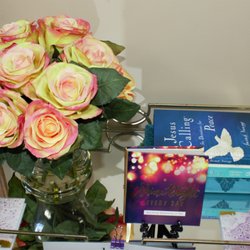 Esther's Palace Permanent Makeup - Peaceful Spa services for anyone in need of a variety of treatments!
