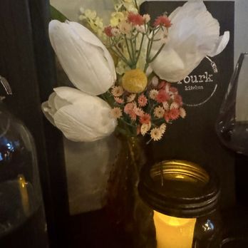 Fourk Kitchen - Lincoln - Fake flowers detract from the table setting - American Near Me - Lincoln, California