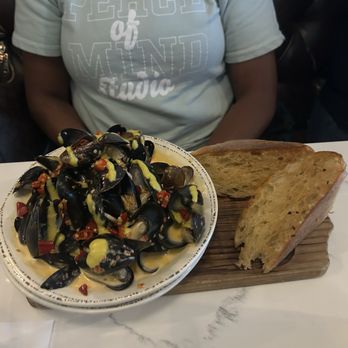 Strandhill Public - Drunken mussels - Irish Pub Near Me - Tampa, Florida Strandhill Public - Drunken mussels - Irish Pub Near Me - Tampa, Florida