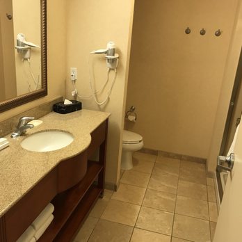 Hampton Inn & Suites Burlington - Bathroom. - Hotels Near Me - Burlington, Washington Hampton Inn & Suites Burlington - Bathroom. - Hotels Near Me - Burlington, Washington