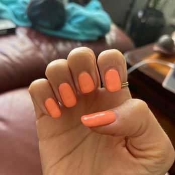 Lush Nail Bar Atlantic - Nail Salons Near Me - Atlanta, Georgia