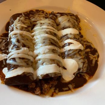Mia's Cantina - Enchiladas Suizas - Mexican Near Me - Mount Prospect, Illinois