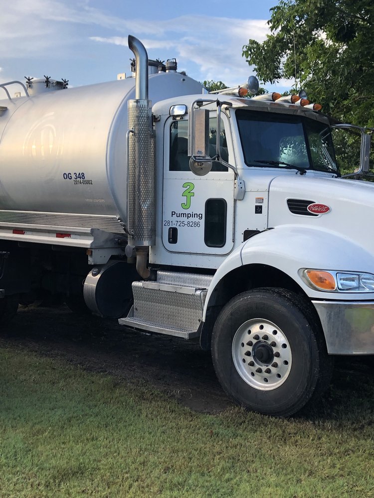 2J Pumping - septic in Needville, TX