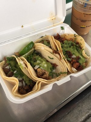 Don Panchito Taco truck by null