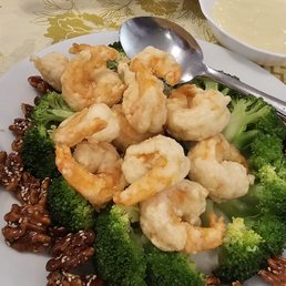 Mayonnaise Shrimp with Walnuts