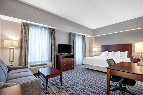 Hampton Inn & Suites Providence Downtown by null