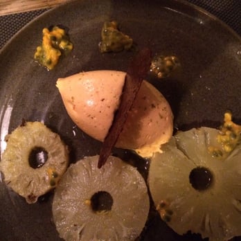 Aux Ephérites - Ananas, passion accompagné d'une mousse de mangue - Bistros Near Me - Lille, 59
