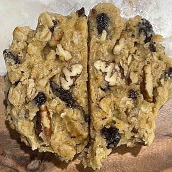 Maria Bake - OATMEAL & RAISIN - Desserts Near Me Maria Bake - OATMEAL & RAISIN - Desserts Near Me