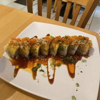 39 Degrees - Sexy Girl Roll - Japanese Near Me - Long Beach, California