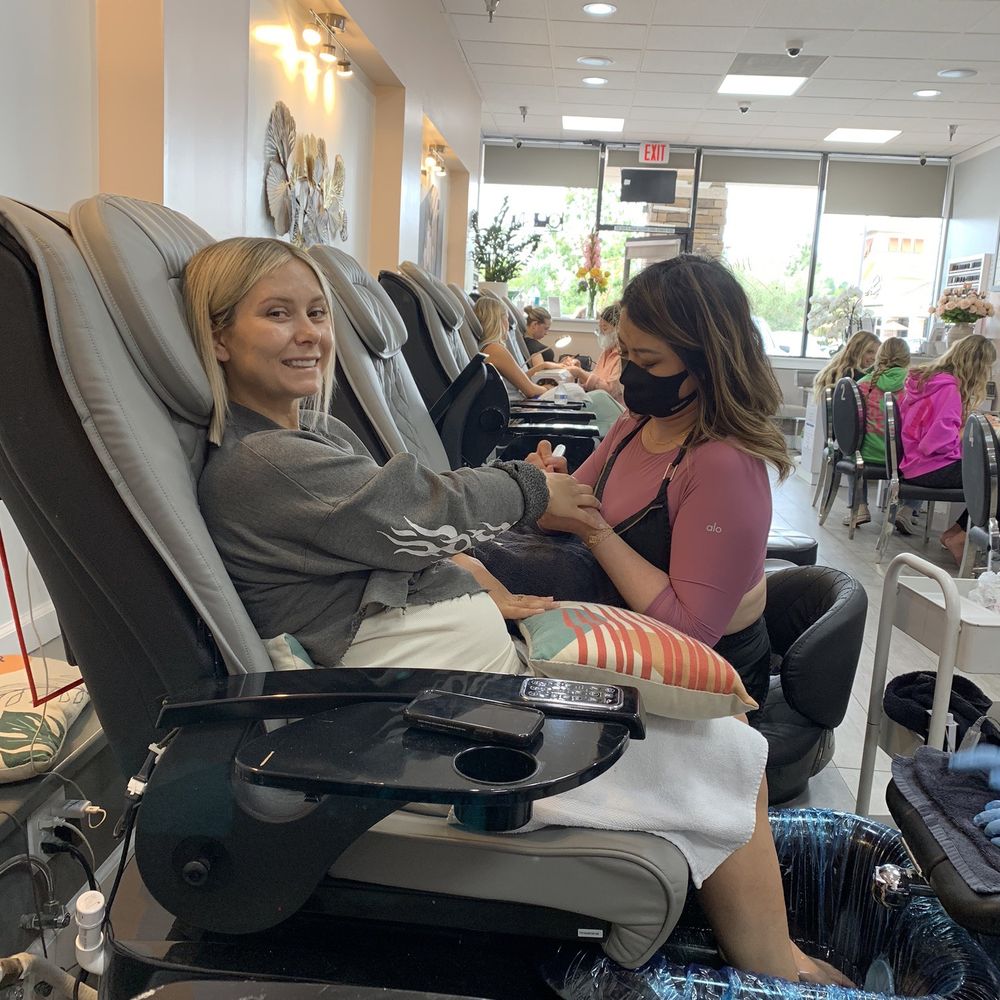 Zen Nails & Spa - Bride getting her nails ready - Nail Salons Near Me - Laguna Hills, California