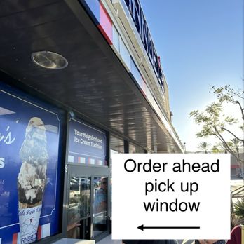 Handel's - One of the side windows is for mobile order or DoorDash order pick up. - Ice Cream & Frozen Yogurt Near Me - San Diego, California Handel's - One of the side windows is for mobile order or DoorDash order pick up. - Ice Cream & Frozen Yogurt Near Me - San Diego, California