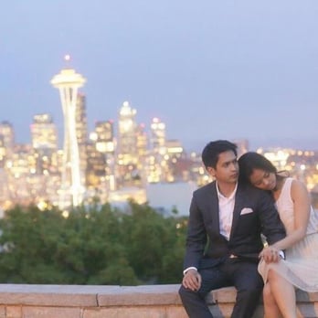 Azzura Photography - Engagement session at Kerry Park - Event Photography Near Me - Issaquah, Washington Azzura Photography - Engagement session at Kerry Park - Event Photography Near Me - Issaquah, Washington