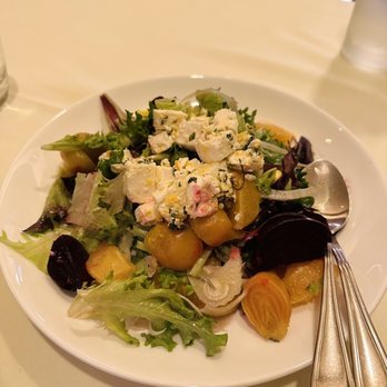 Dawson's - Dawson House Salad - Steakhouses Near Me - Sacramento, California