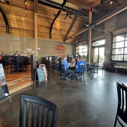 The Porch - Dining room