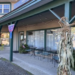 Daydreams Hair and Nail Studio