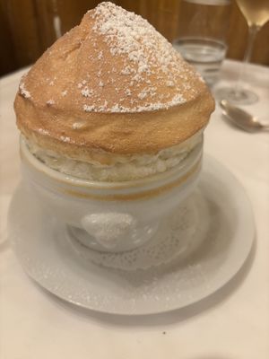 Joséphine Chez Dumonet by null