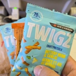 Air Canada - Inflight snacks ~