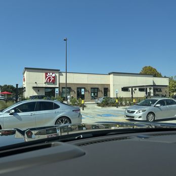 Chick-fil-A - Giant line - Fast Food Near Me - Mandeville, Louisiana