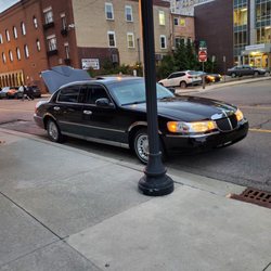Advanced Limousine - Hilton garden inn Airport car service.