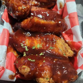 Glonda’s Homestyle - Hot honey buffalo wings - Soul Food Near Me - Greensboro, North Carolina Glonda’s Homestyle - Hot honey buffalo wings - Soul Food Near Me - Greensboro, North Carolina