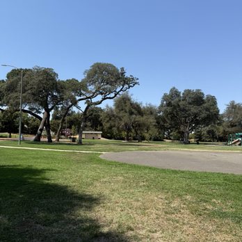 Fair Oaks Park - Bathrooms in that little yellowish building - Parks Near Me - Fair Oaks, California Fair Oaks Park - Bathrooms in that little yellowish building - Parks Near Me - Fair Oaks, California