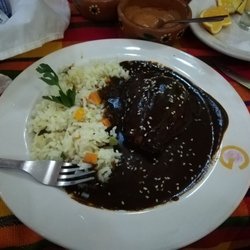 Cielito Lindo - Mole and rice
