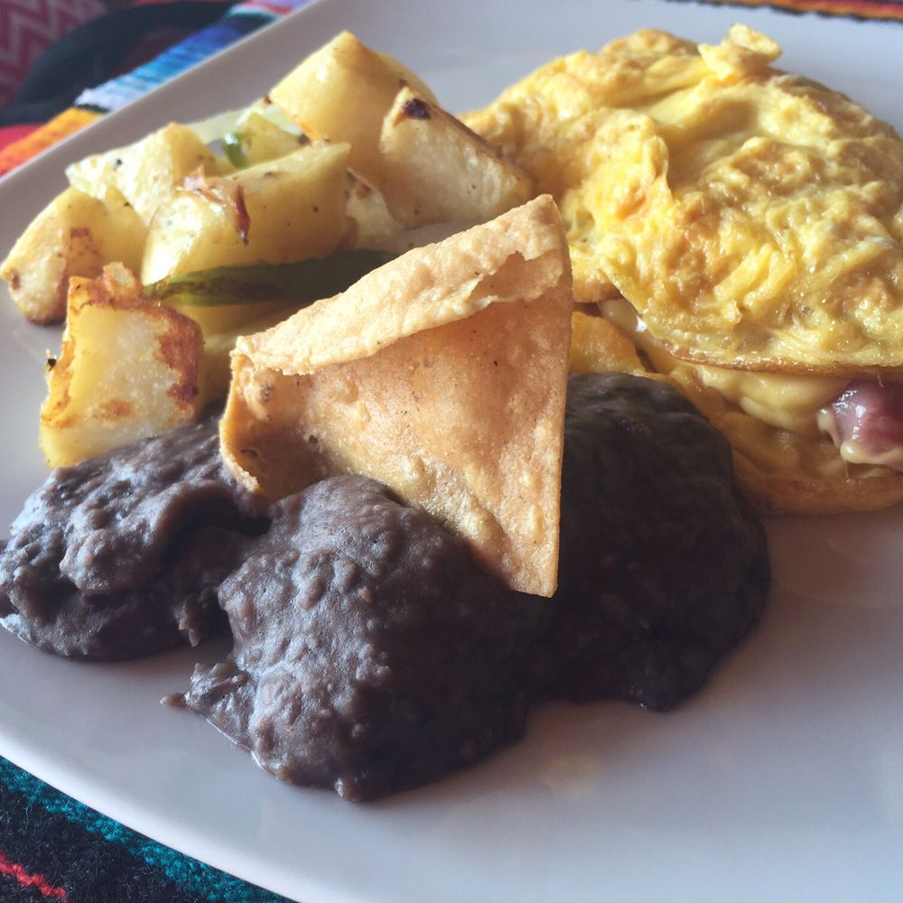 La Coqueta - Ham and Cheese omelette was GREAT!! Love all the local flavors on this all time favorite!! - Mexican Near Me - Tulum, ROO