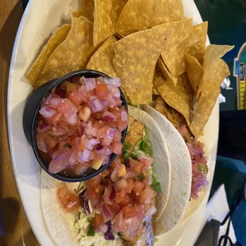 Gators Dockside - FISH TACOS - Sandwiches Near Me - Windermere, Florida