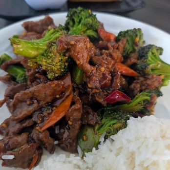 369 Ramen & Chinese Food - Beef and Broccoli Lunch Special - Ramen Near Me - Poway, California 369 Ramen & Chinese Food - Beef and Broccoli Lunch Special - Ramen Near Me - Poway, California