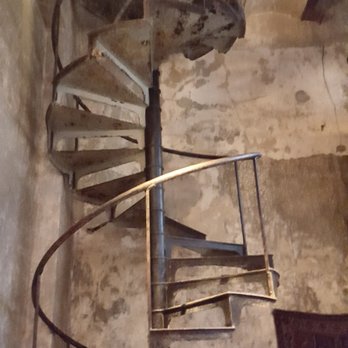 Sternewirth Bar - Stairway to nowhere - Cocktail Bars Near Me - San Antonio, Texas