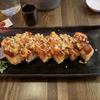 Hungry Sumo Sushi Bar - Hottie Hottie - Sushi Bars Near Me - Milwaukee, Wisconsin Hungry Sumo Sushi Bar - Hottie Hottie - Sushi Bars Near Me - Milwaukee, Wisconsin