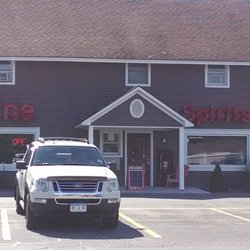 Elbridge Liquor Store