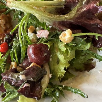 Beachcrest - Beet Salad - Beer Bar Near Me - Gleneden Beach, Oregon